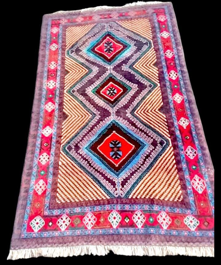 4' x 6' Baluch Rug Handmade Old Morococan Design Rug: 4' x 6' Baluch Rug Handmade Old Morococan Design RugShipping: 50$ rates are determined by Parcel weight and destination.Combined shipping: We offer combine shipping on multiple items purchased to redu