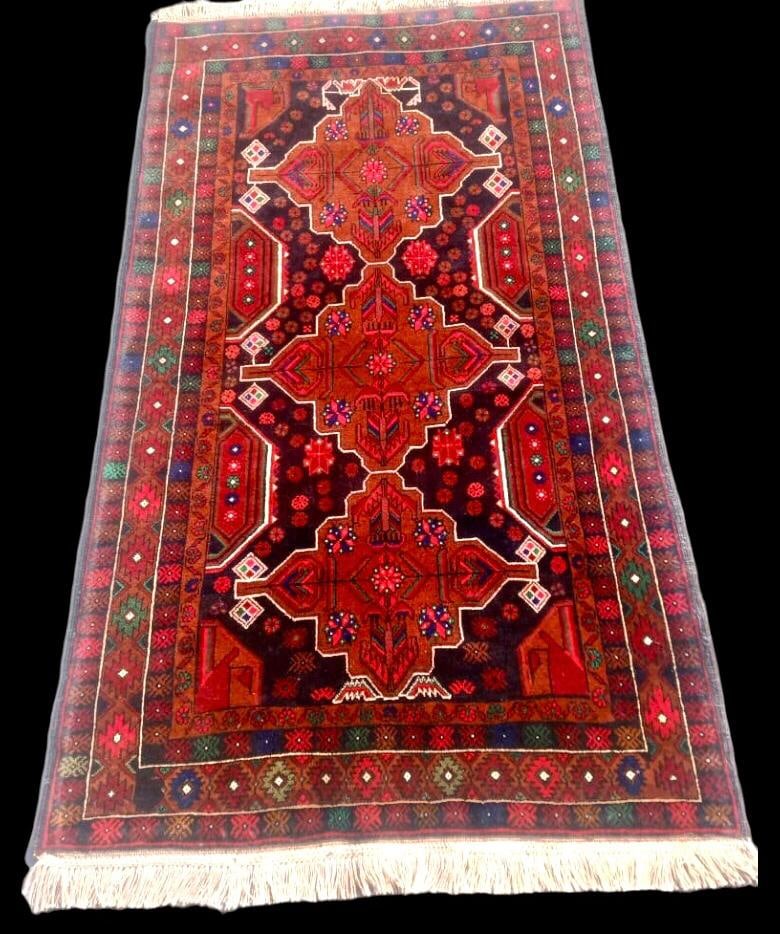 4' X 6' Red Oriental Baluchi Rug: 4' X 6' Red Oriental Baluchi RugShipping: 50$ rates are determined by Parcel weight and destination.Combined shipping: We offer combine shipping on multiple items purchased to reduce shipping cost.