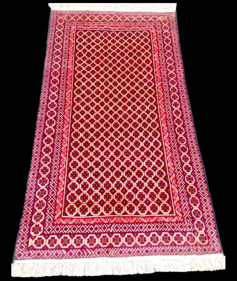 4' x 6' Baluch Nomadic Rug Home Decor Wool rug: 4' x 6' Baluch Nomadic Rug Home Decor Wool rugShipping: 50$ rates are determined by Parcel weight and destination.Combined shipping: We offer combine shipping on multiple items purchased to reduce shi
