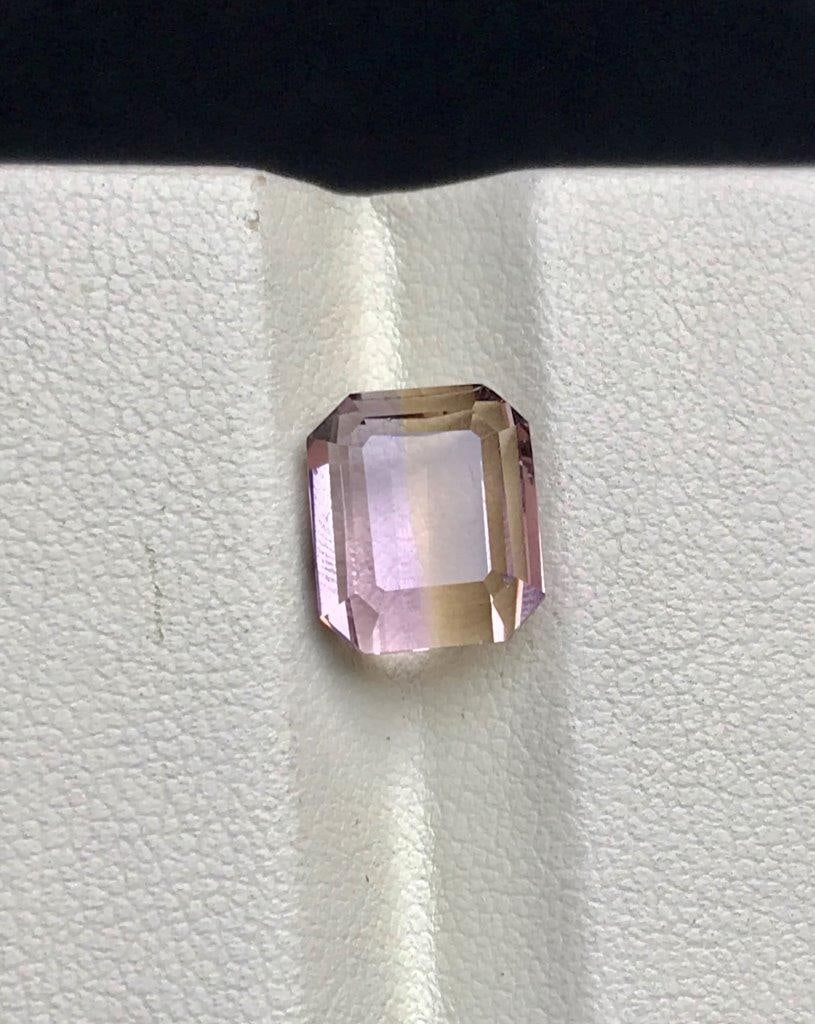 BI COLOR NATURAL AMETRINE LOOSE GEMSTONE - 5.60 cts - 11X9X7 mm: BI COLOR NATURAL AMETRINE LOOSE GEMSTONE - 5.60 cts - 11X9X7 mm Shipping: