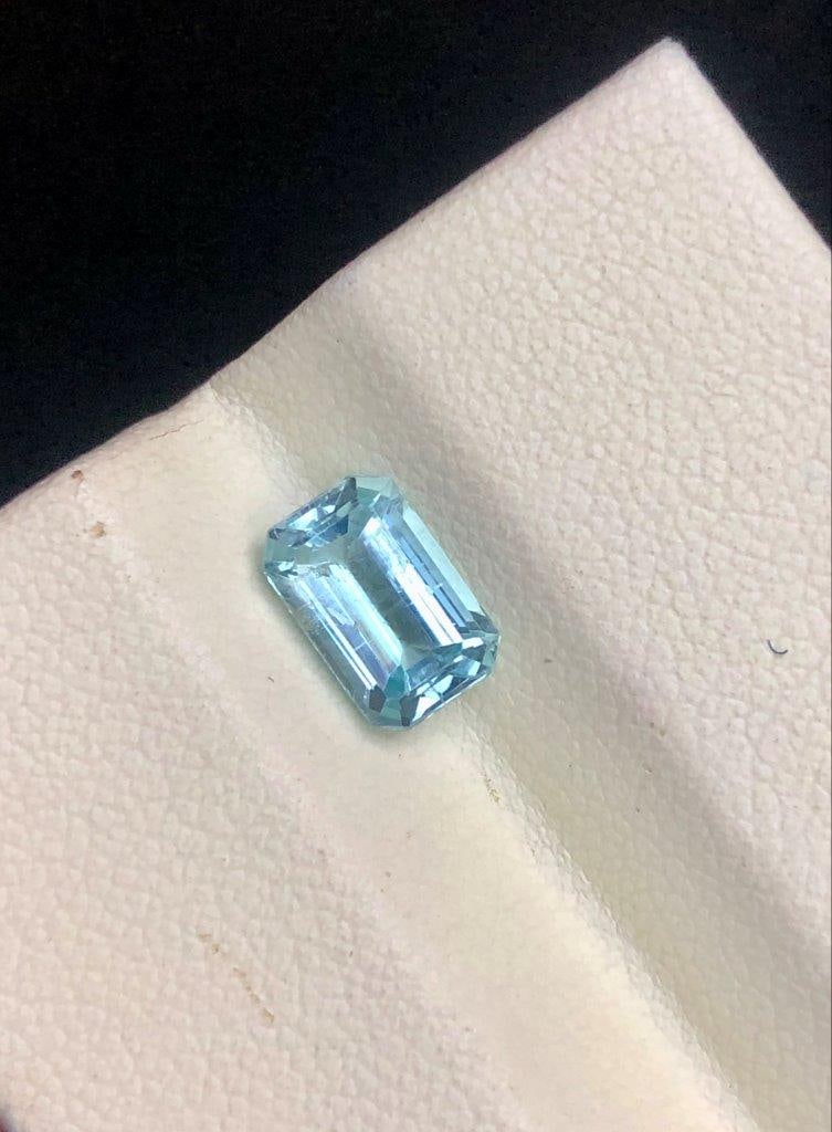 1.50 CARATS Premium Aquamarine Loose Stone ? Natural Blue Gemstone for Collectors - 8.5X6X4 mm: 1.50 CARATS Premium Aquamarine Loose Stone ? Natural Blue Gemstone for Collectors - 8.5X6X4 mm Shipping: