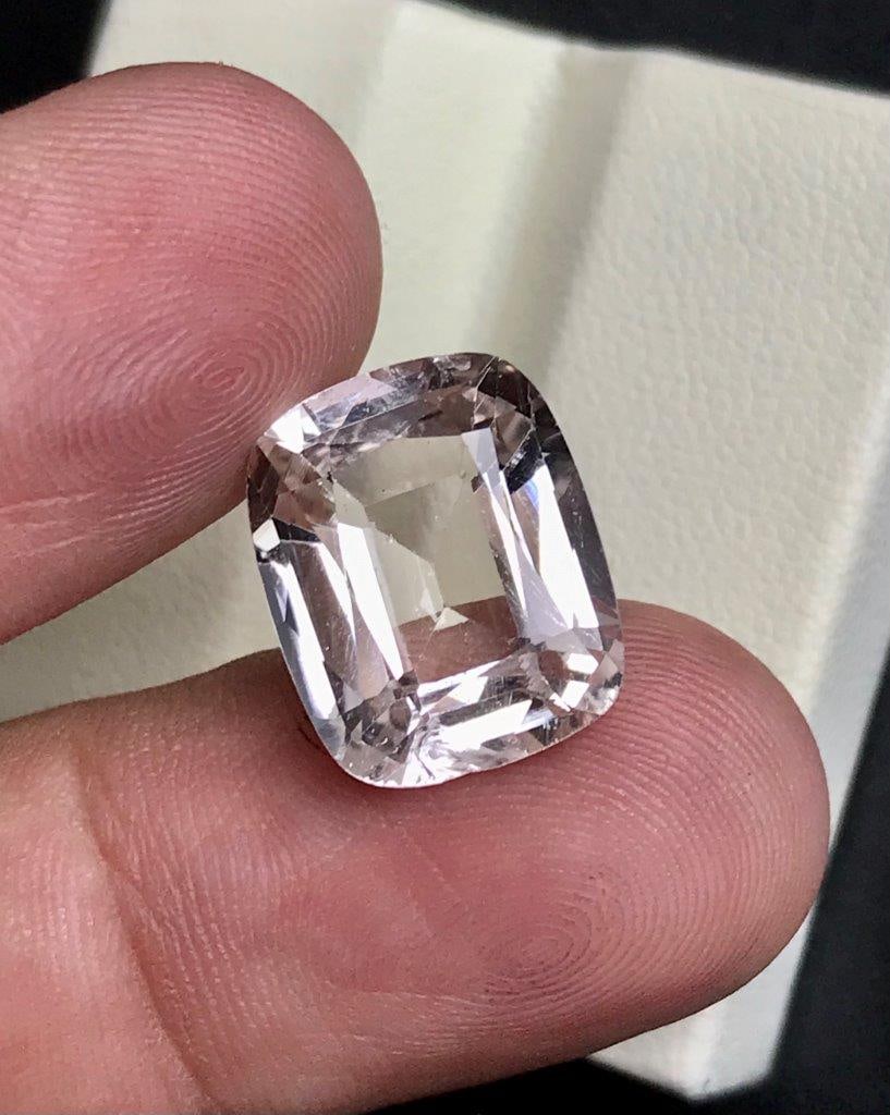 10.80 Carats Genuine Golden Topaz Gemstone - 15X12X7 mm: 10.80 Carats Genuine Golden Topaz Gemstone - 15X12X7 mmShipping: