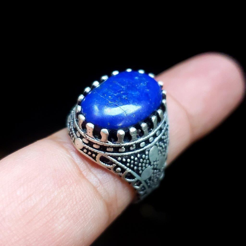 Sterling Silver Royal Blue Lapis Lazuli Ring (1 of 3)