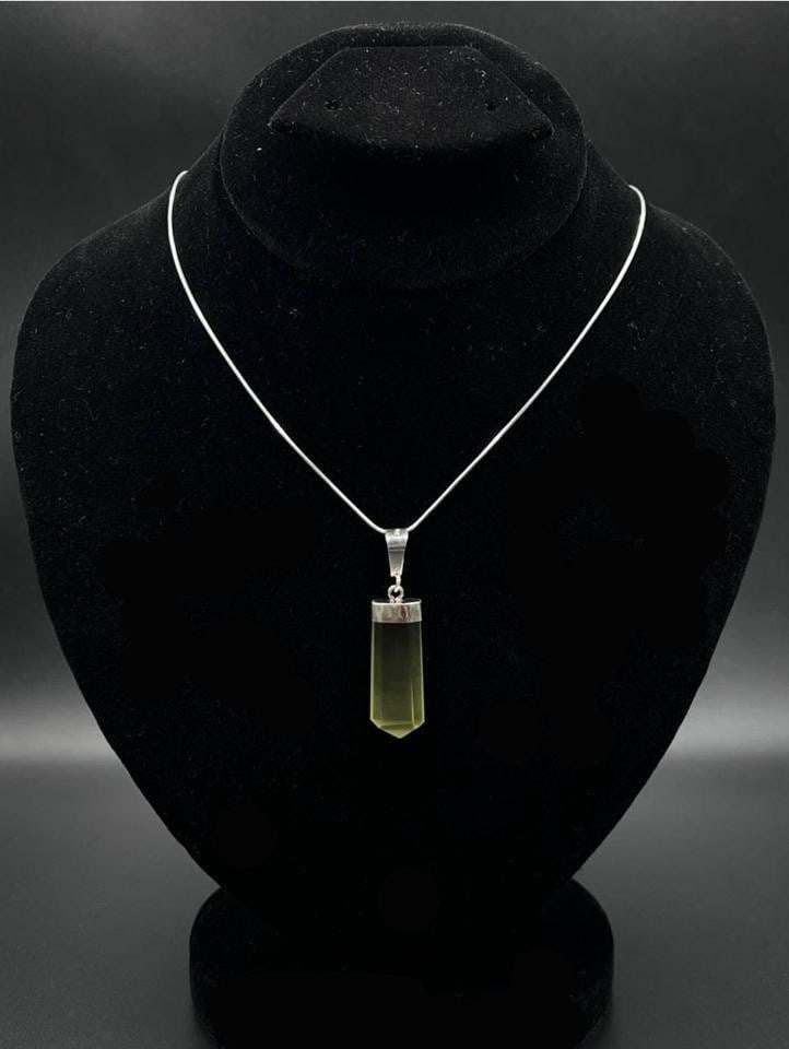 Lemon Quartz Pendant Necklace (1 of 1)