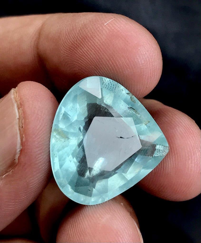 22.85 Carats Natural Blue Aquamarine Heart Shaped Loose Gemstone - 20X21X10 mm: 22.85 Carats Natural Blue Aquamarine Heart Shaped Loose Gemstone - 20X21X10 mm Rate: 23$ WorldWideshipping rates are determined by Parcel weight and destination.Combined shipping: We offer combine shi