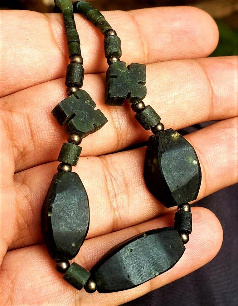 Sarpentine Green Gemstone Necklace: Sarpentine Gemstone Necklace, Green Gemstone Necklace Shipping: $23.00. Shipping rates are determined by Parcel weight and destination.