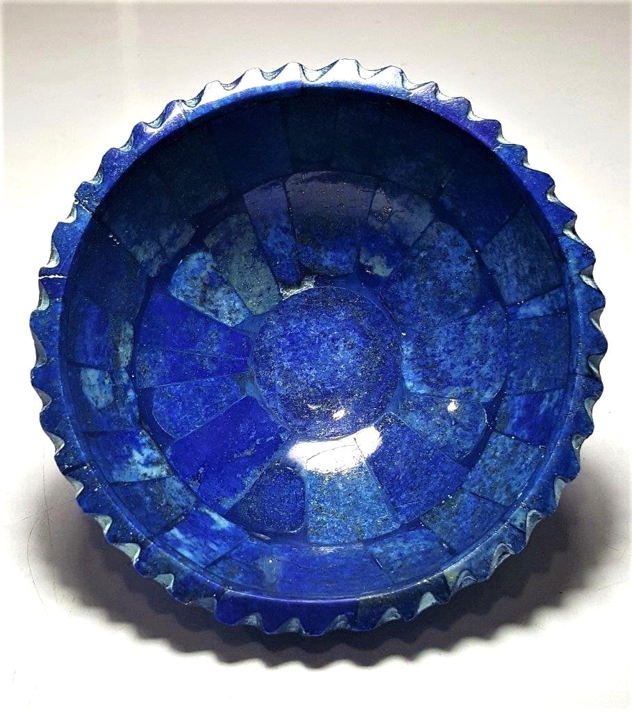 AAA Grade Lapis Bowl - 268 Grams: AAA Grade Lapis Bowl - 268 GramsShipping Rate: $36.00 .shipping rates are determined by Parcel weight and destination.Combined shipping: We offer combine shipping on multiple items purchased to reduce