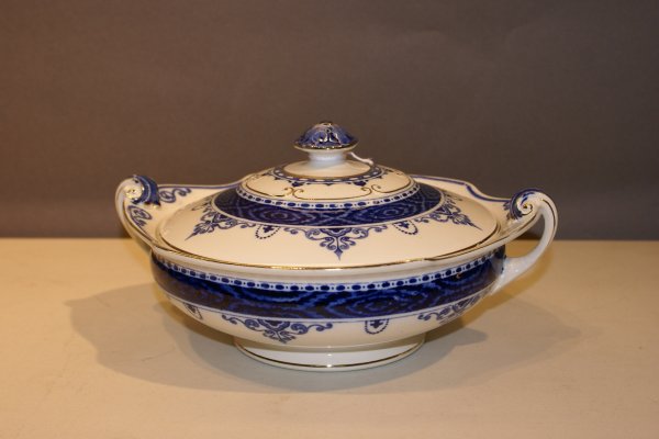 Pr Leighton "Solent" Covered Dishes