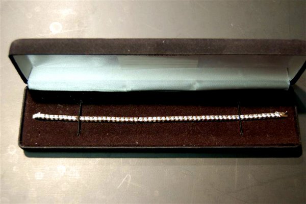 DIAMOND TENNIS BRACELET