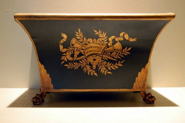FRENCH TOLE TABLE PLANTER