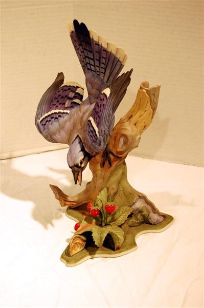 BOEHM FIGURINE - SET OF BLUE JAYS AND CHAMELEON