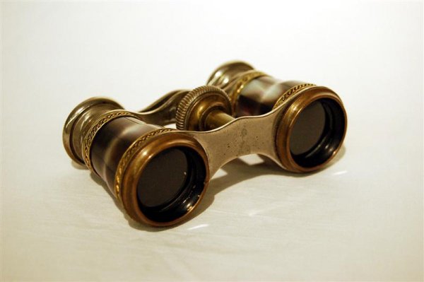 PAIR OF FRENCH OPERA GLASSES - GREY MOTHER OF PEARL,