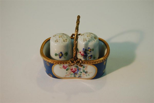 LIMOGES BASKET WITH TWO THIMBLES, MARKED LIMOGES, FR