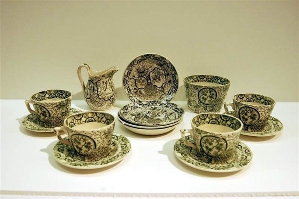 19TH CENTURY GREEN TRANSFER CHILD'S DISHES  - 2
