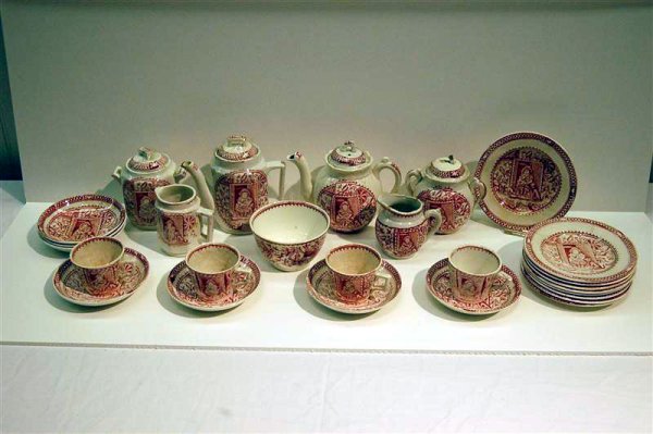 19th CENTURY CHILD'S DISHES - RED TRANSFER - VARIOU