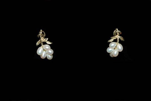 14K YELLOW GOLD & CULTURED PEARL EARRINGS - CLIP O