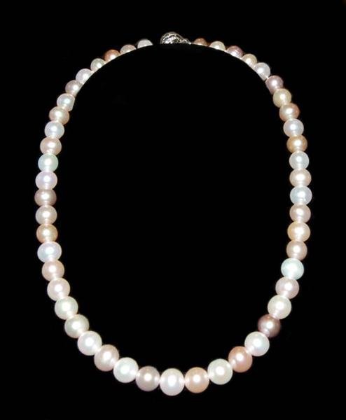 MULTI COLORED PEARLS - 18K WHITE GOLD CLASP WITH D