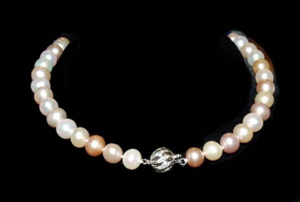 MULTI COLORED PEARLS - 18K WHITE GOLD CLASP WITH D - 2
