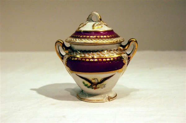 LINCOLN PRESIDENTIAL CHINA CREME DE POT - OLD PARI