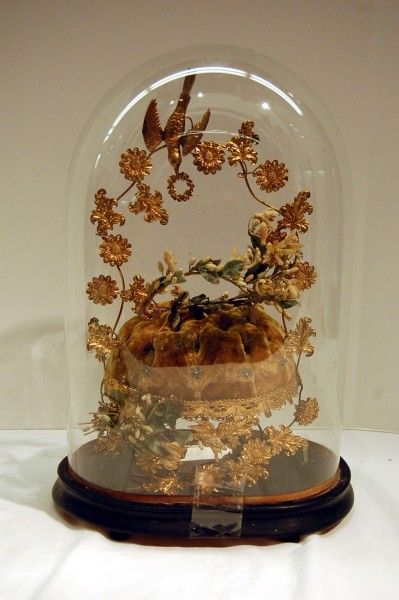 VICTORIAN DISPLAY DOME W/ WOODEN BASE