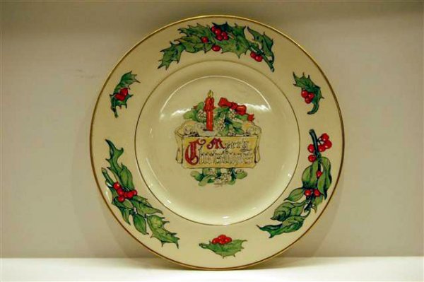 ENGLISH PORCELAIN CHRISTMAS PLATE - DESIGNED & COPY