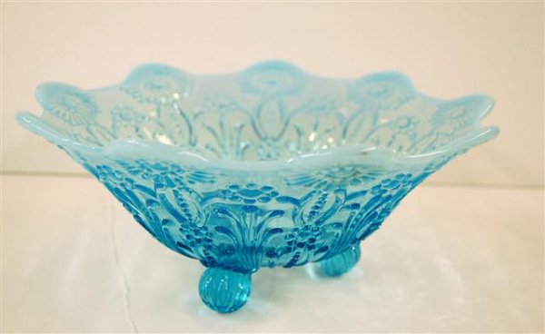 BLUE OPALESCENT PATTERN GLASS FROSTED BOWL - 3 1/2