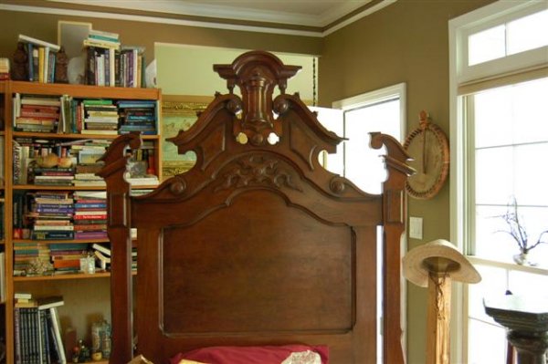 Walnut Victorian Single Bed - 50" wide, 82" tall