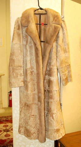 PASTEL MINK TUXEDO COAT: PASTEL MINK TUXEDO COAT - BEIGE SWAKARA REVERSABLE TO NAPPA - 44" L x 61" SWEEP