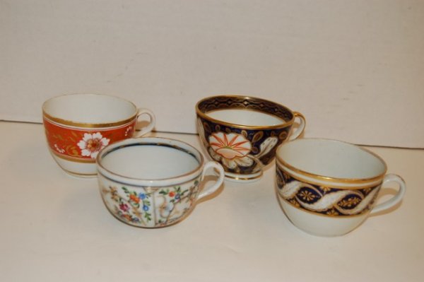 Four 18th - 19th Century English Cups: Four 18th - 19th Century English Cups - Worcester, Spode, etc.