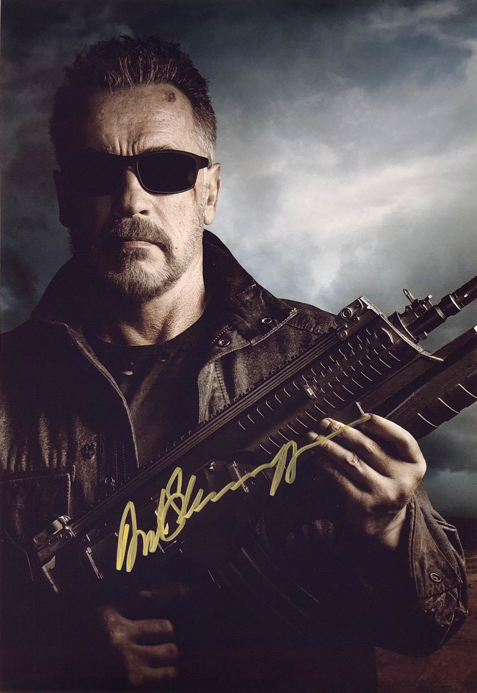 Terminator Dark Fate Signed Photo Arnold Schwarzenegger: Our company has been collectibles business since 2008. All items are unique and valuable for all the collectors. Our company is all online based and will be shipping from our warehouses or different c
