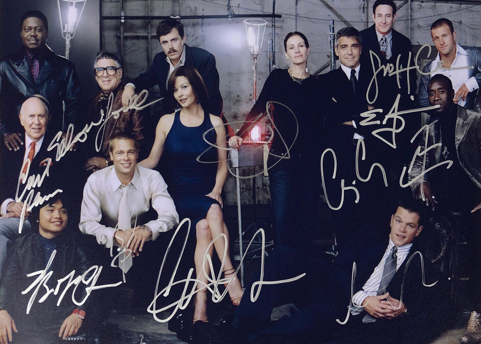 Ocean 12 Matt Damon Brad Pitt Photo Autographed Signed: Our company has been collectibles business since 2008. All items are unique and valuable for all the collectors. Our company is all online based and will be shipping from our warehouses or different c