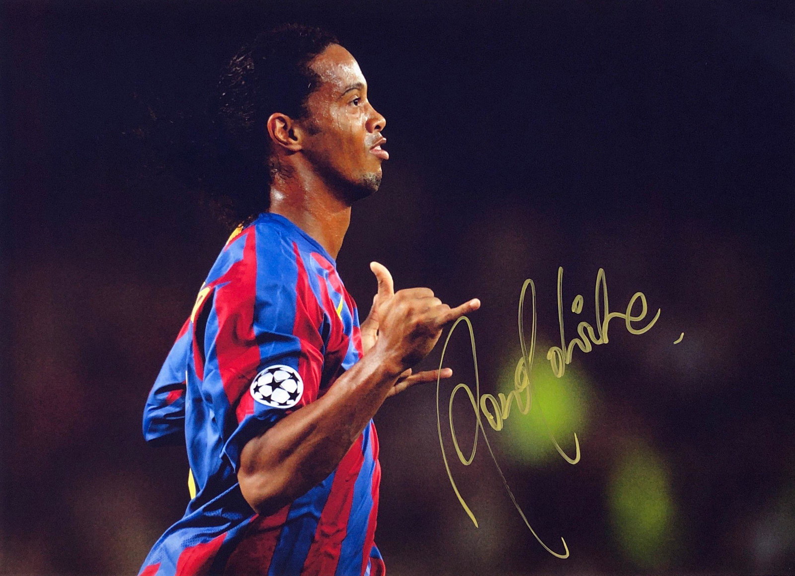 Football Ronaldinho Autographed Signed: Our company has been collectibles business since 2008. All items are unique and valuable for all the collectors. Our company is all online based and will be shipping from our warehouses or different c