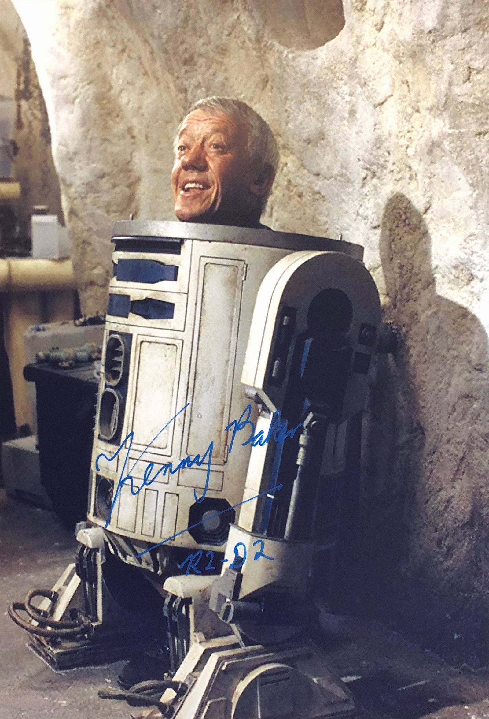 Kenny Baker Autograph Signed Photo: Autographed by: Kenny Baker Size: 8" x 10" Our company has been collectibles business since 2008. All items are unique and valuable for all the collectors. Our company is all online based and will be 