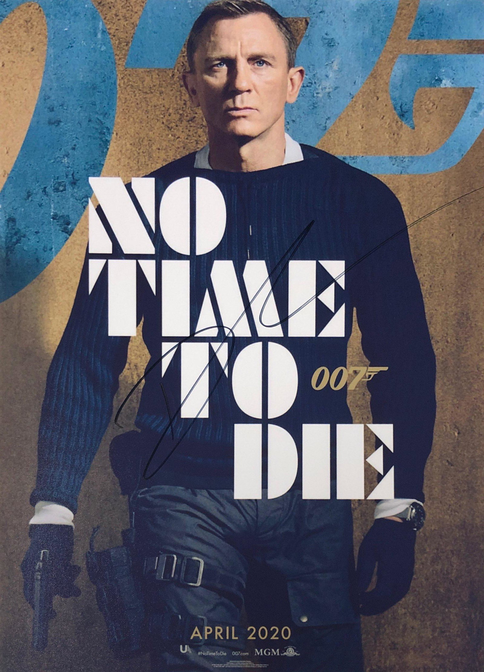 007 No Time to Die Daniel Craig Autographed Signed: Autographed by: Daniel Craig Size: 8" x 10" Our company has been collectibles business since 2008. All items are unique and valuable for all the collectors. Our company is all online based and will be