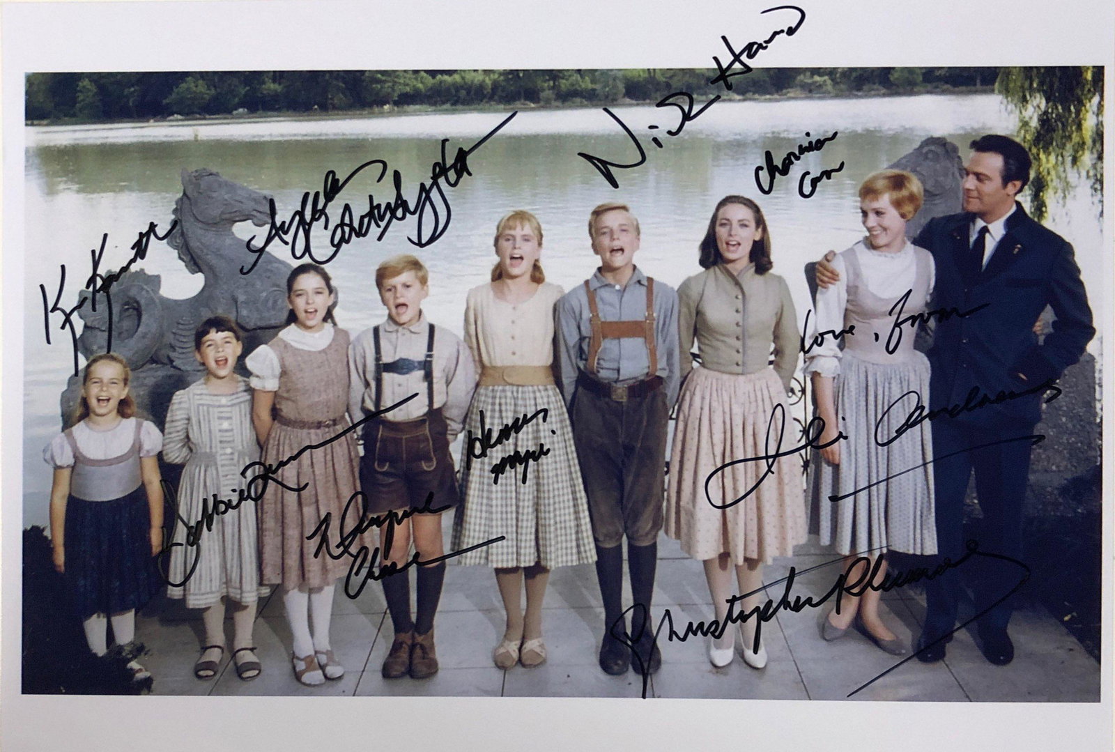 Sound of Music Julie Andrews Photo Autographed Signed: Autographed by: Julie Andrews, Christopher Plummer, Charmian Carr, Nicholas Hammond, Heather Menzies-Urich, Duane Chase, Angela Cartwright, Debbie Turner, Kym Karath Size : 8"x10" Our company has been