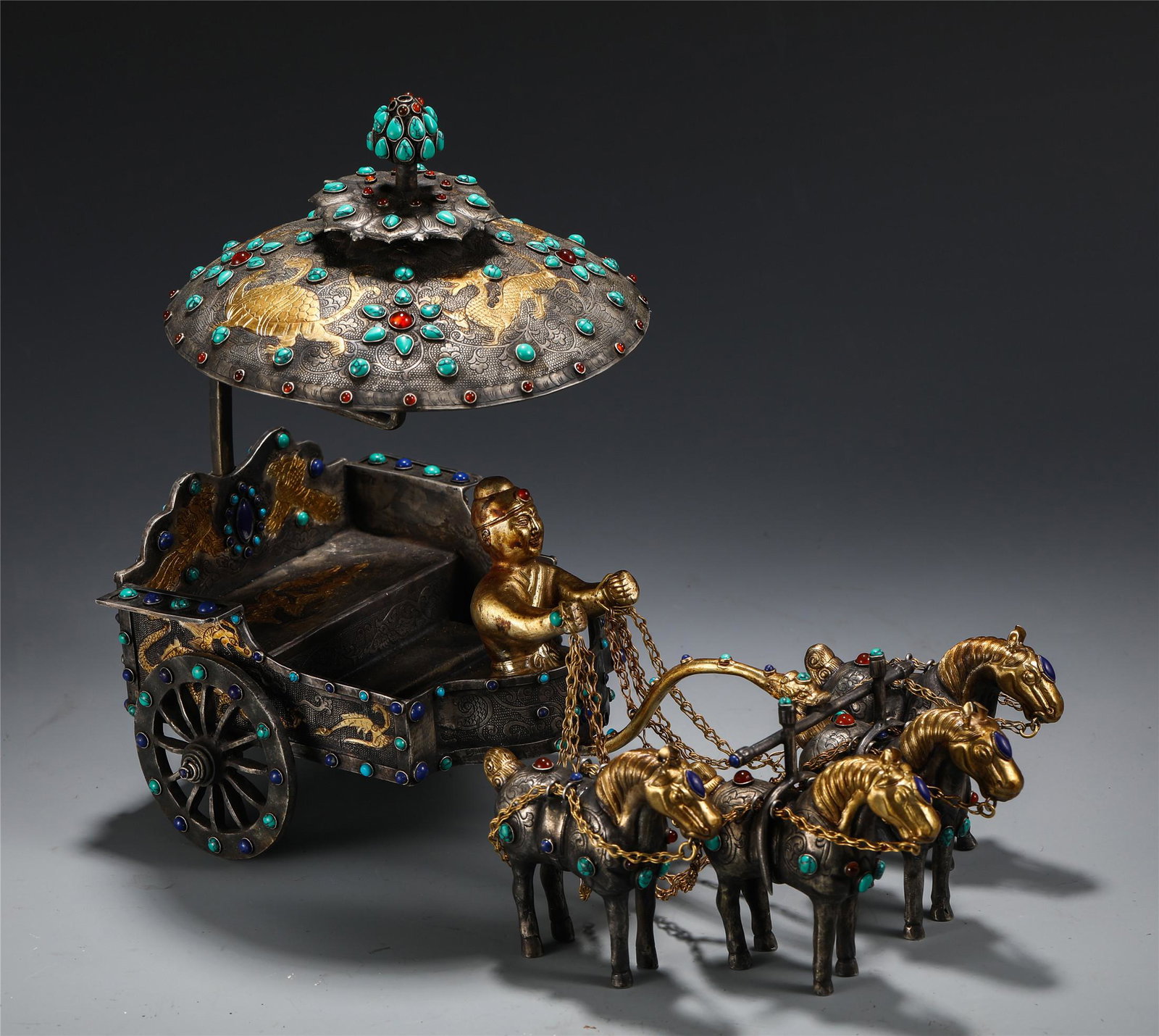 CHINESE GILT SILVER GEM STONE INLAID CARRIAGE TABLE: H. 26 cm. L. 31 cm. W. 16 cm. Weight 2040 gram.