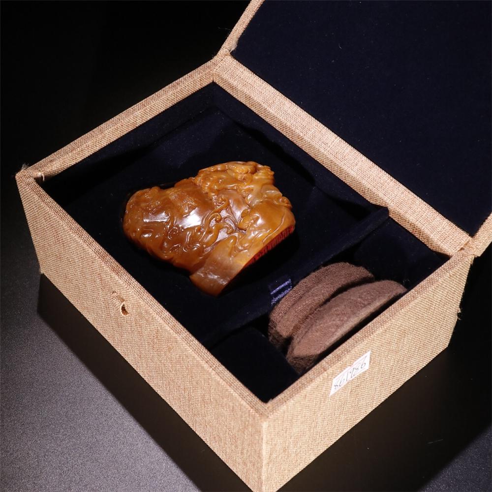 A Chinese Carved Stone Seal (1 of 9)