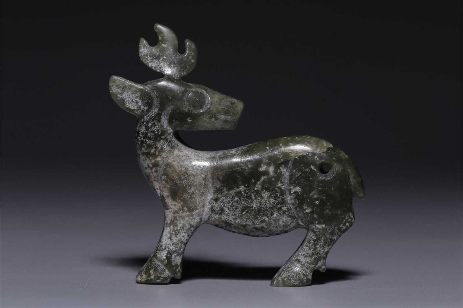 A Chinese Carved Jade Deer Pendant (1 of 7)