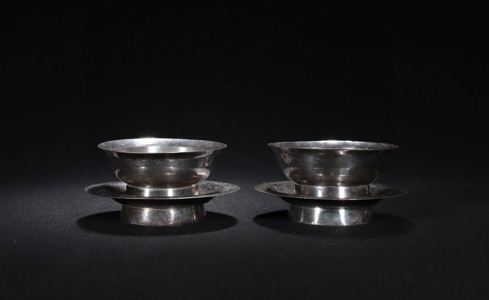 A Pair of Chinese Silver Cups (1 of 9)
