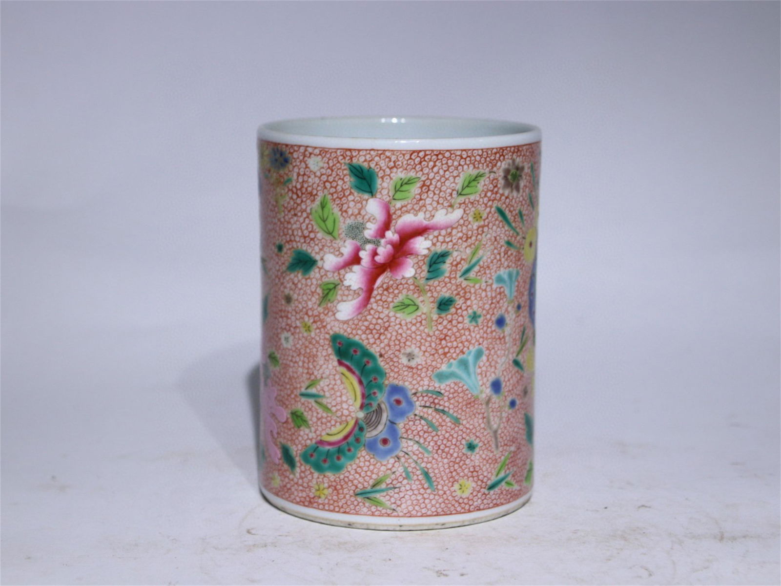 A Chinese Wu-Cai Glazed Porcelain Brush Pot (1 of 9)
