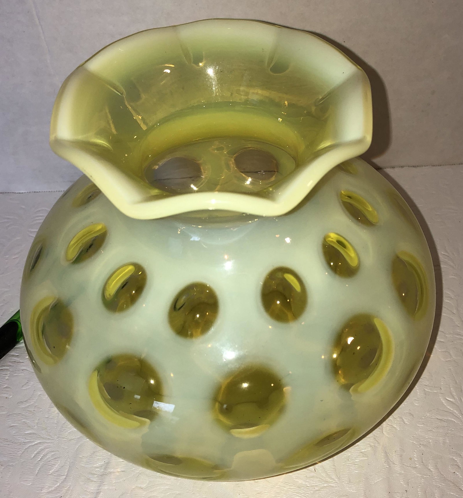 Fenton Opalescent vase: see photo ? Vasaline