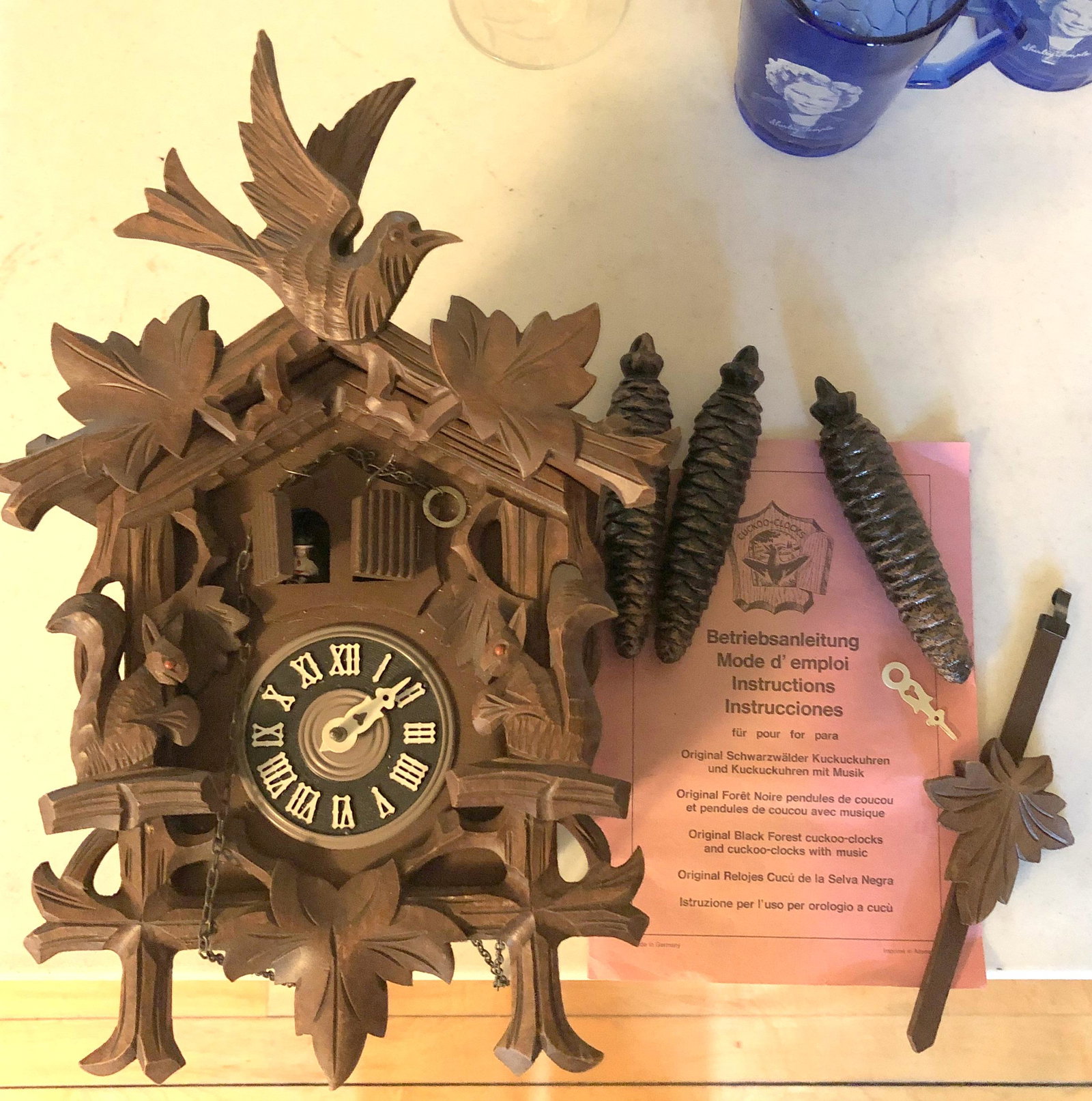 Schwurzwalder Kuckuckuhren German Cuckoo-Clock: see photos