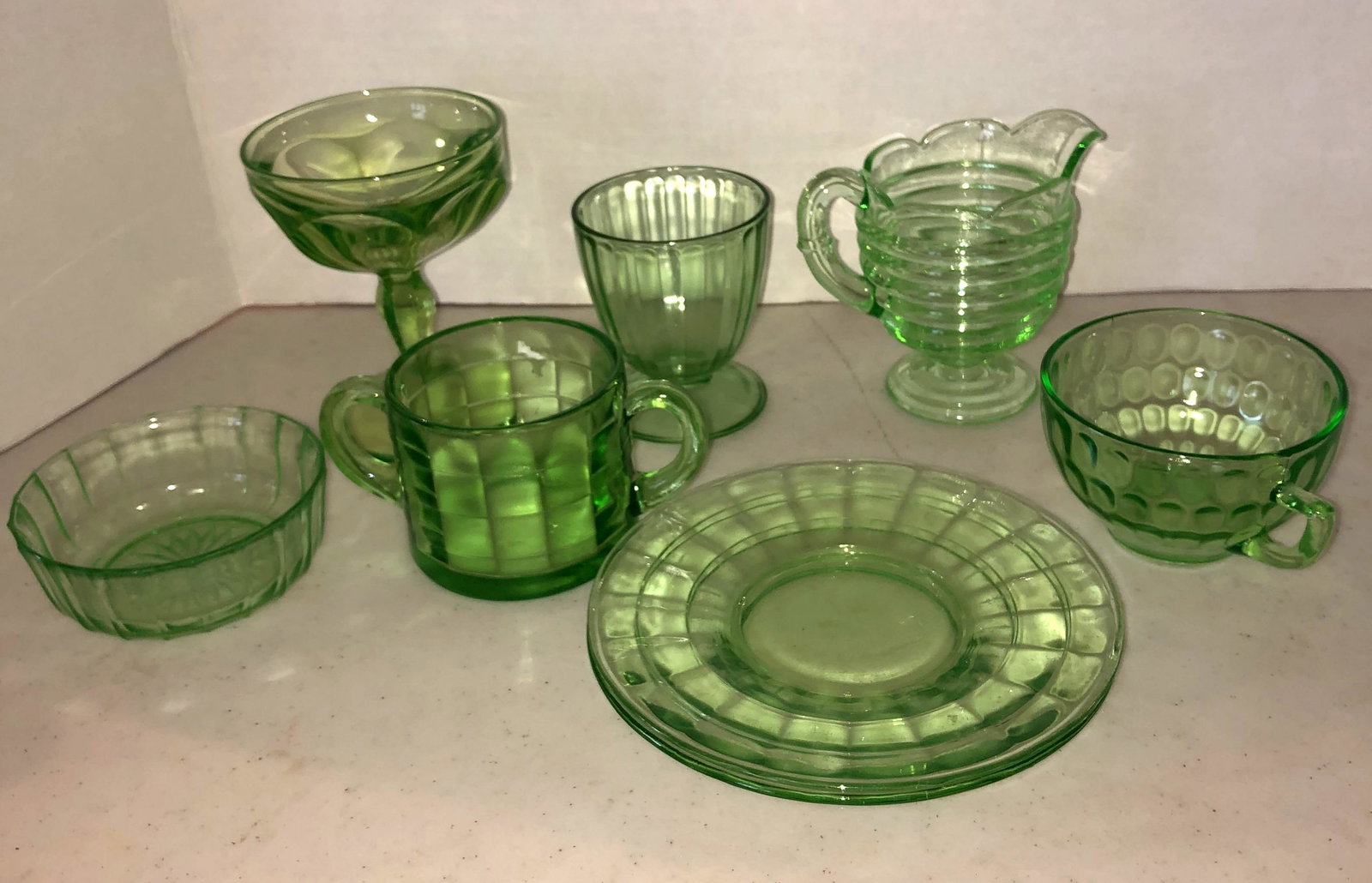 8 PCS of Green depression: odd pieces