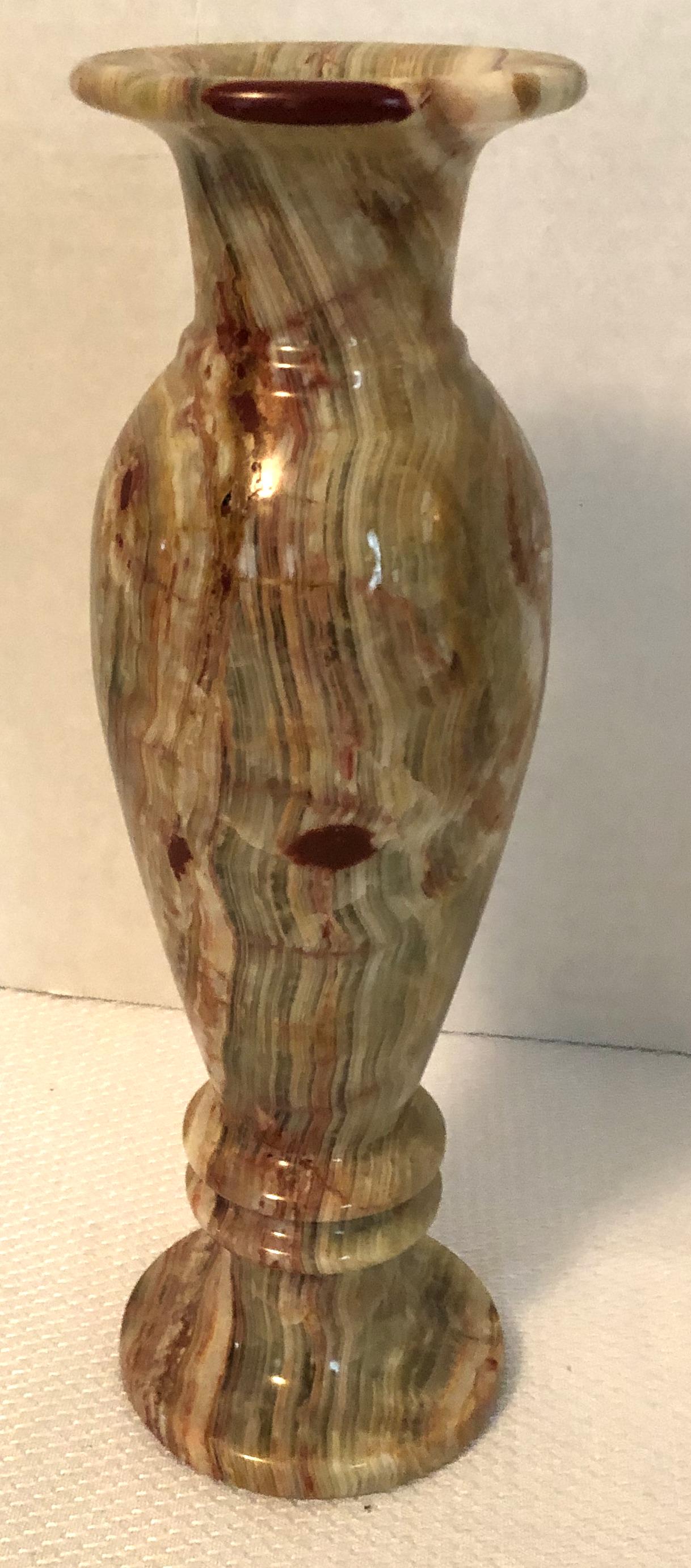 Alabaster 10" Vase: Nice color variance