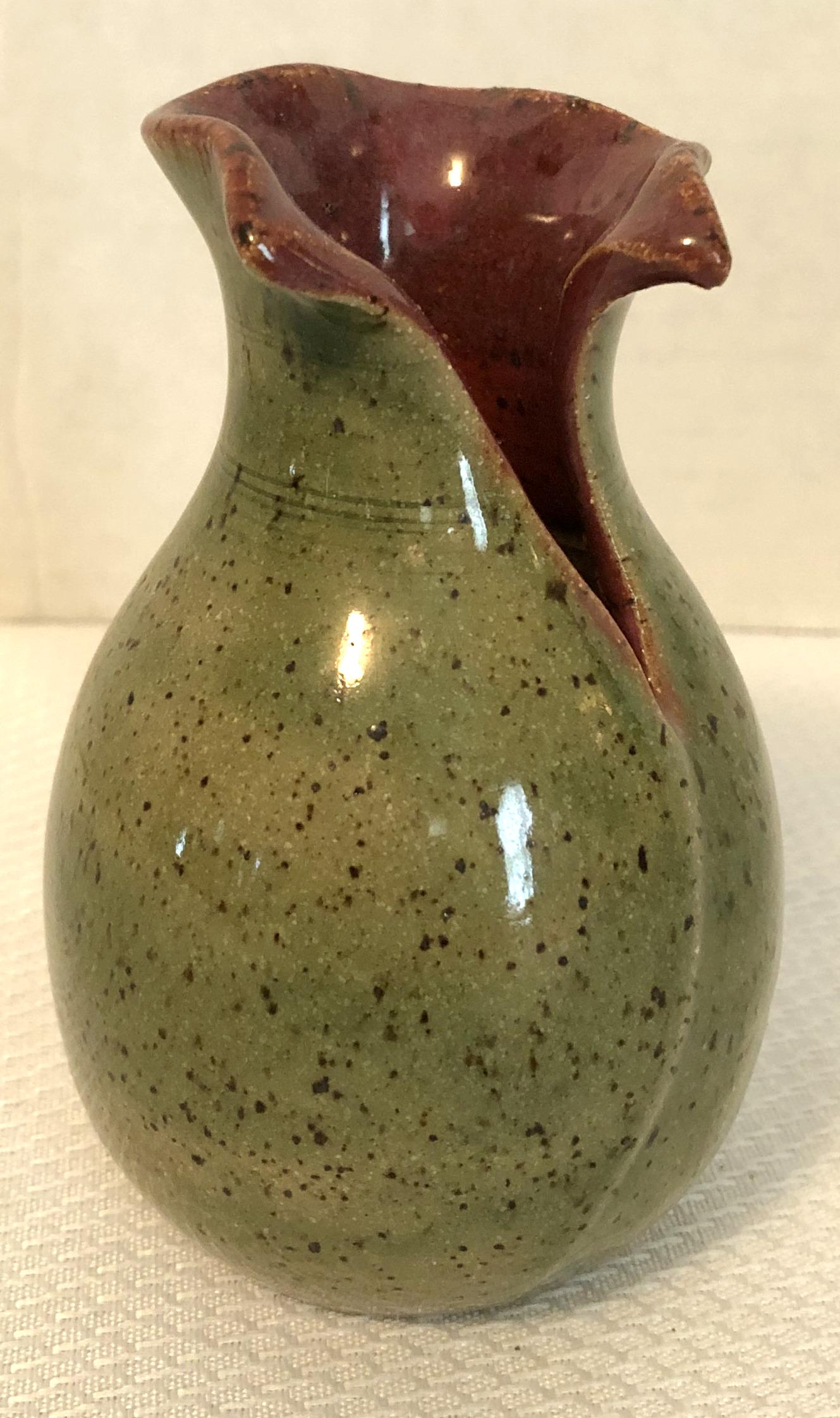 Robert Reckers Studio Art Vase: Aprox 4" tall signed and marked with a butterfly