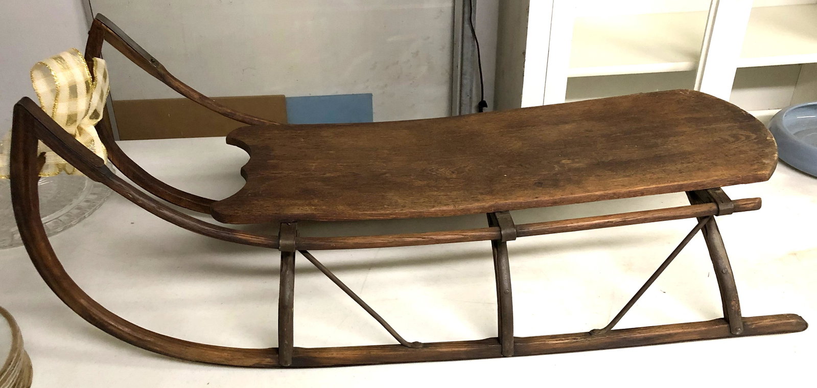 Vintage wooden sled: Nice wood childs sled