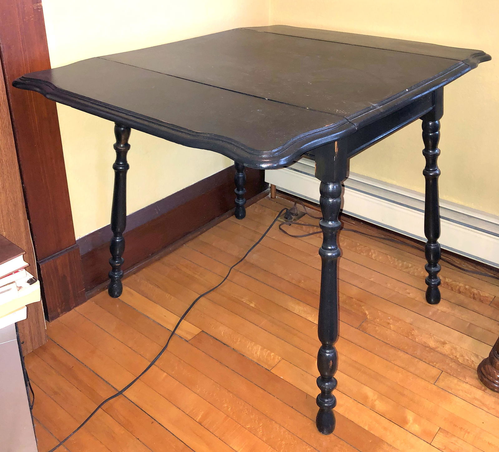 Drop Leaf Kitchenette Table: Painted black, 32" x 22-1/2" + 2 drop leaves 9-3/4"