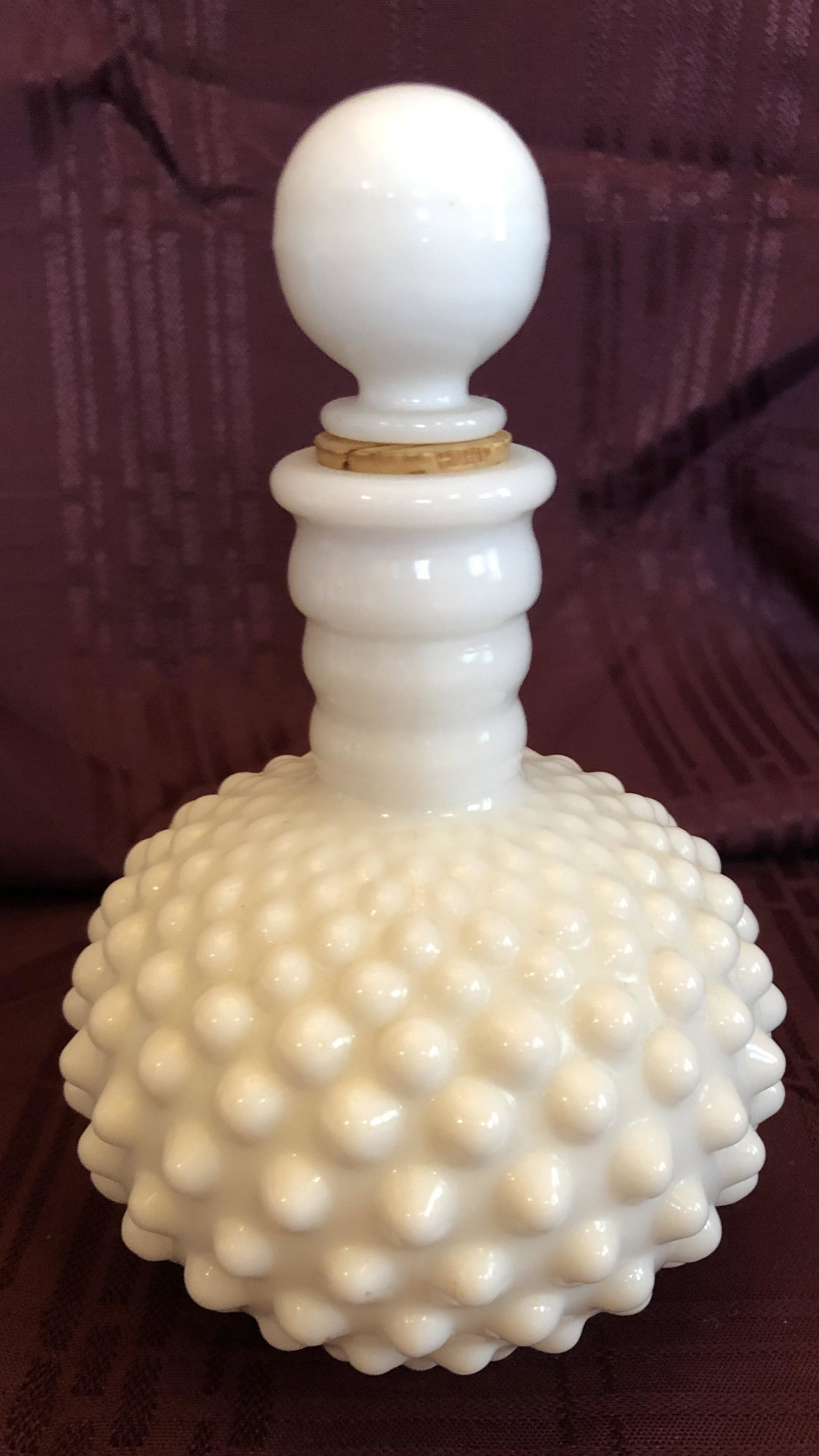 Fenton White Milk Glass Hoblnail: Calogne/Barber bottle