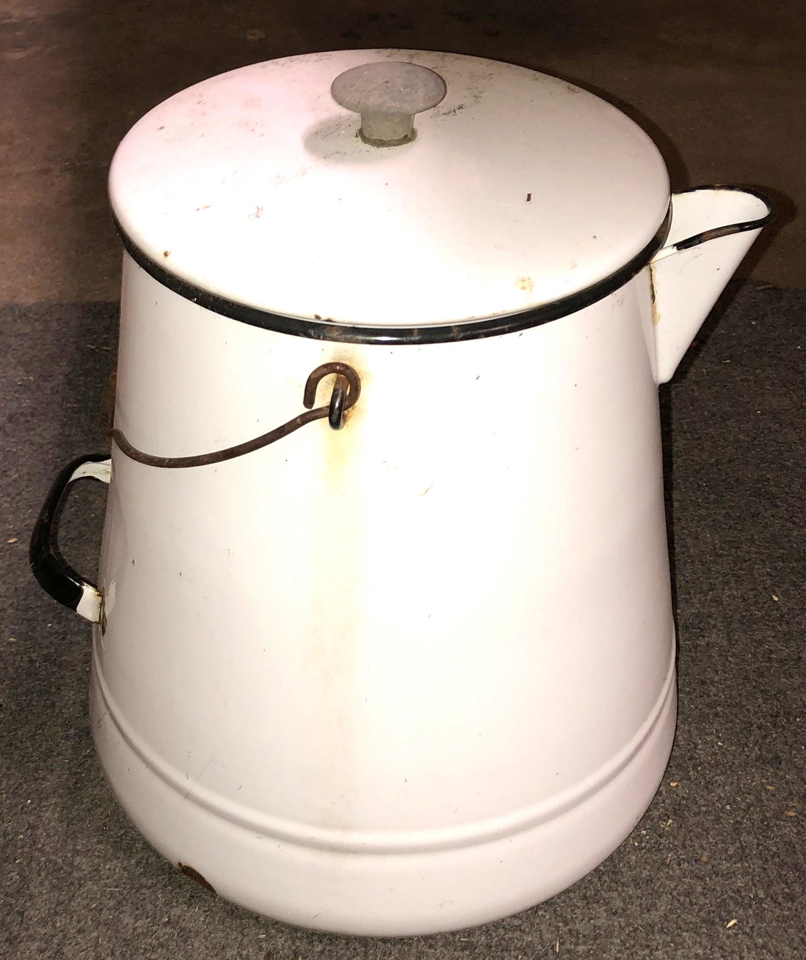 Vintage White Enamel Coffee Pot: Large size