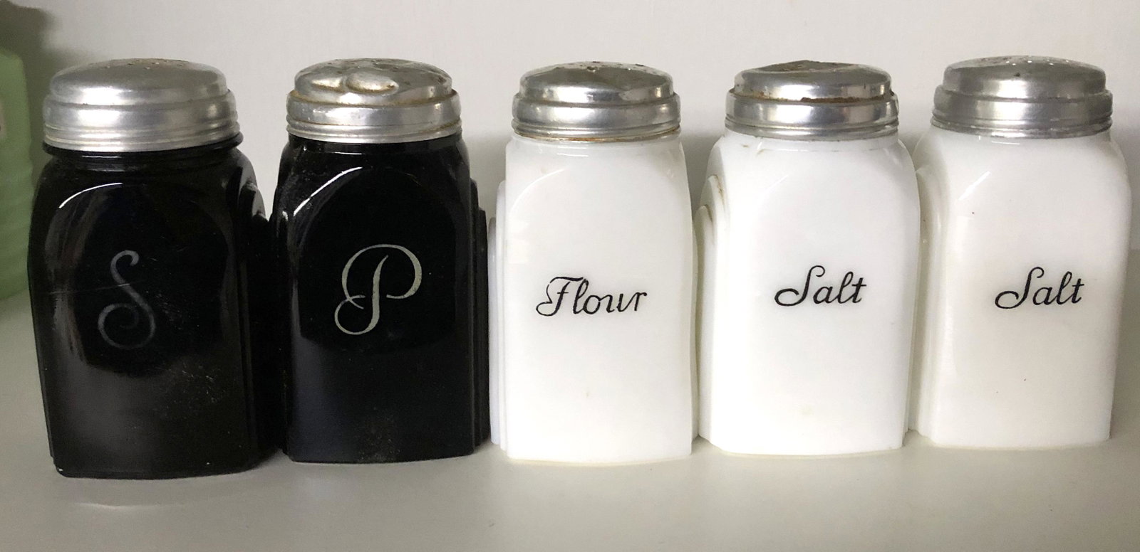McKee Roman Arch Range Shakers in black & White: Black without lettering, and 2 white salts + 1 Flour with lettering